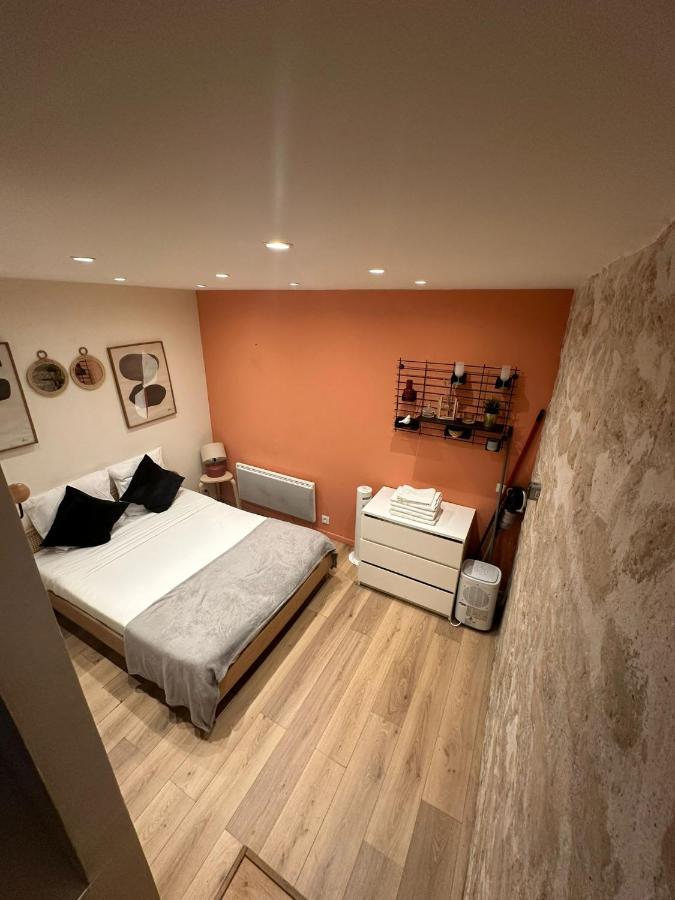 Apartamento Modern And Warm Fully Renovated Split Level Apart Steps Away From The Grands Boulevard París Exterior foto